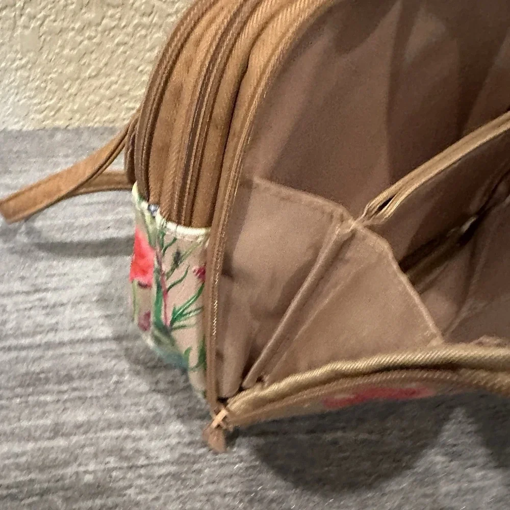 Multi Sac Shoulder/Cross Body Bag Springtime Floral Pockets Pebbled Adjustable